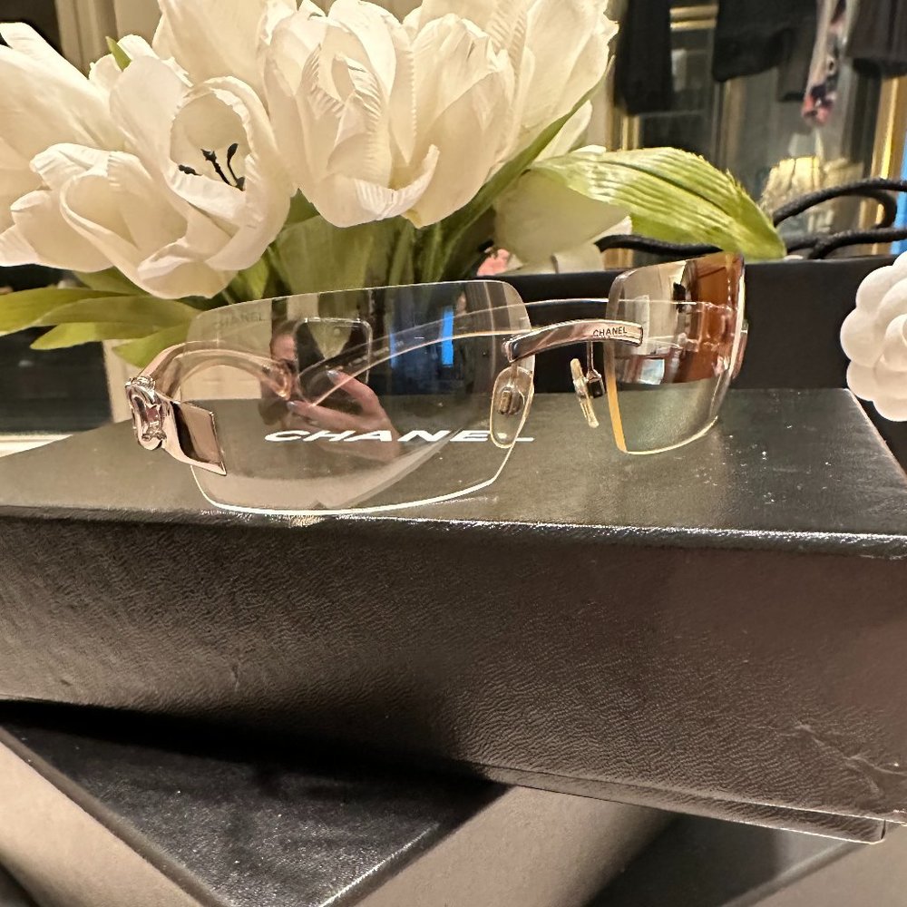 CHANEL Double CC Vintage Rare Silver Rimless Sunglasses
